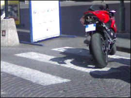 VIGILI URBANI: IN DIVISA TUTTI SUPEREROI ………… E LA CITTA' E' AL SICURO