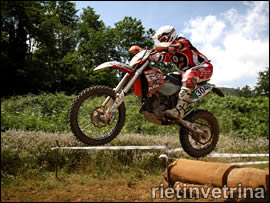 ENDURO, A COLLEFERRO VINCE ANCORA BOEZI. OTTIMI PIAZZAMENTI DEI REATINI NELLA 450