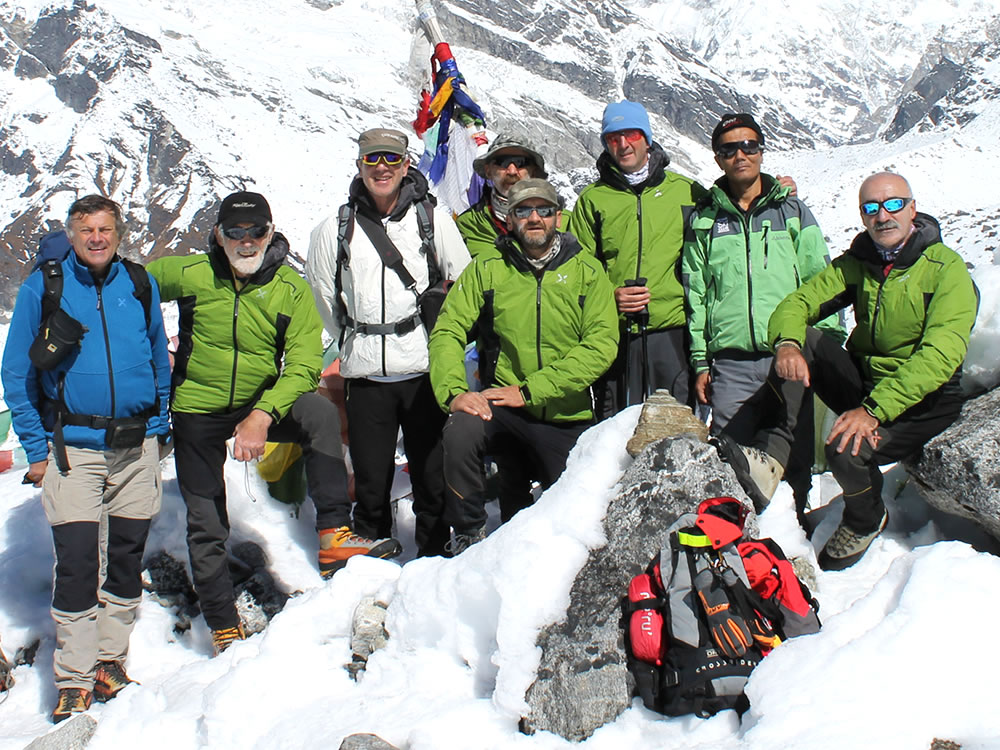 Tornati dall'Himalaya i trekkers Desideri, Seri e Venga. Bilancio positivo