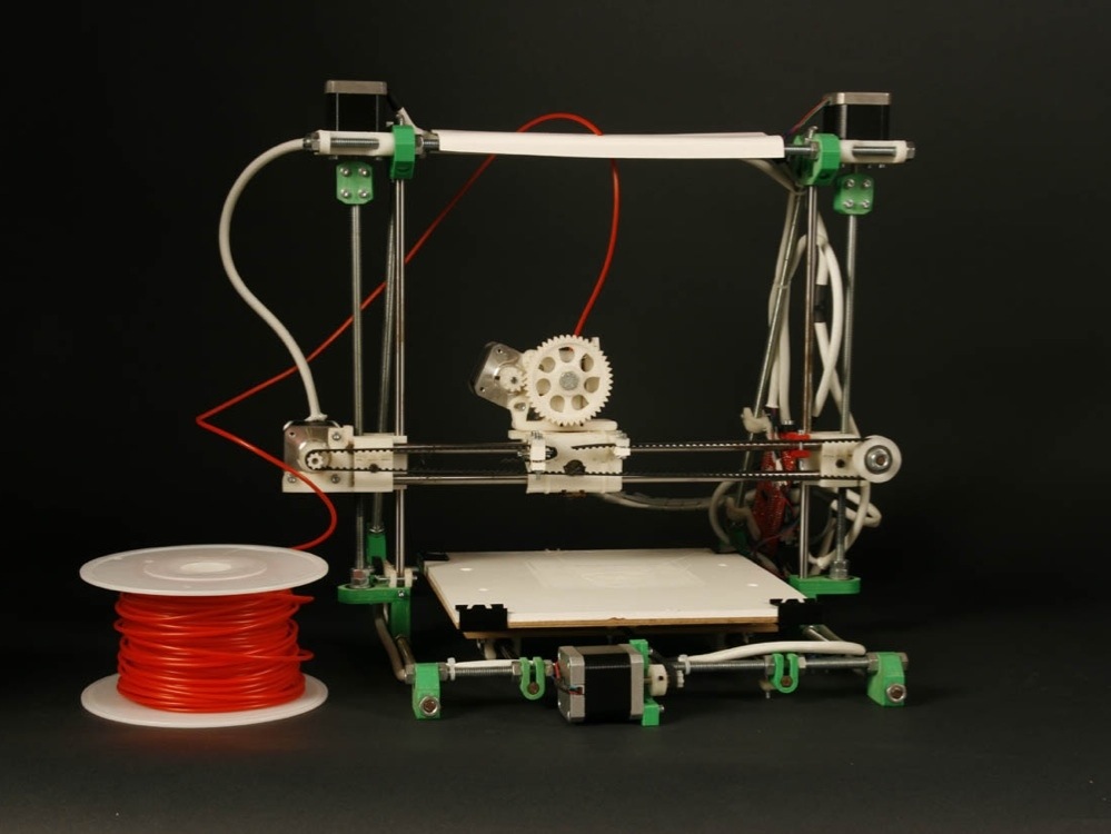 All'istituto Calcagnadoro un'aula intitolata al prof. Nicola Patrizii