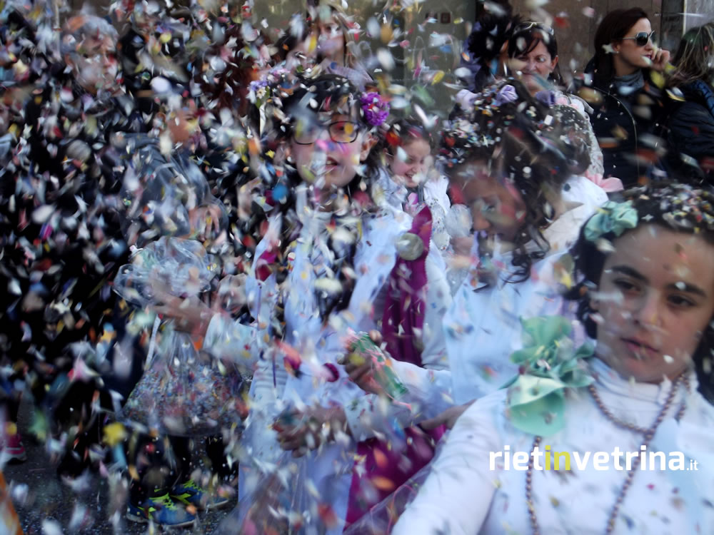 Domenica 8 febbraio a Vazia il Mercatino del Baratto e del Dono. Focus oggetti carnevale