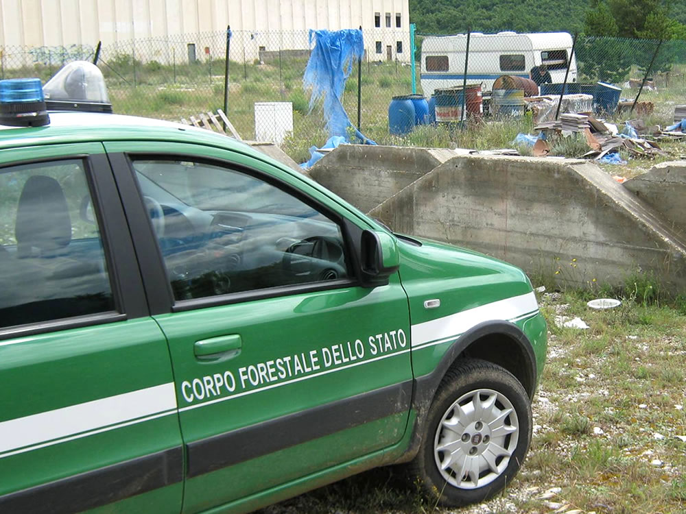 Tutti uniti contro il pericolo che minaccia l’ambiente e chi lo presidia  