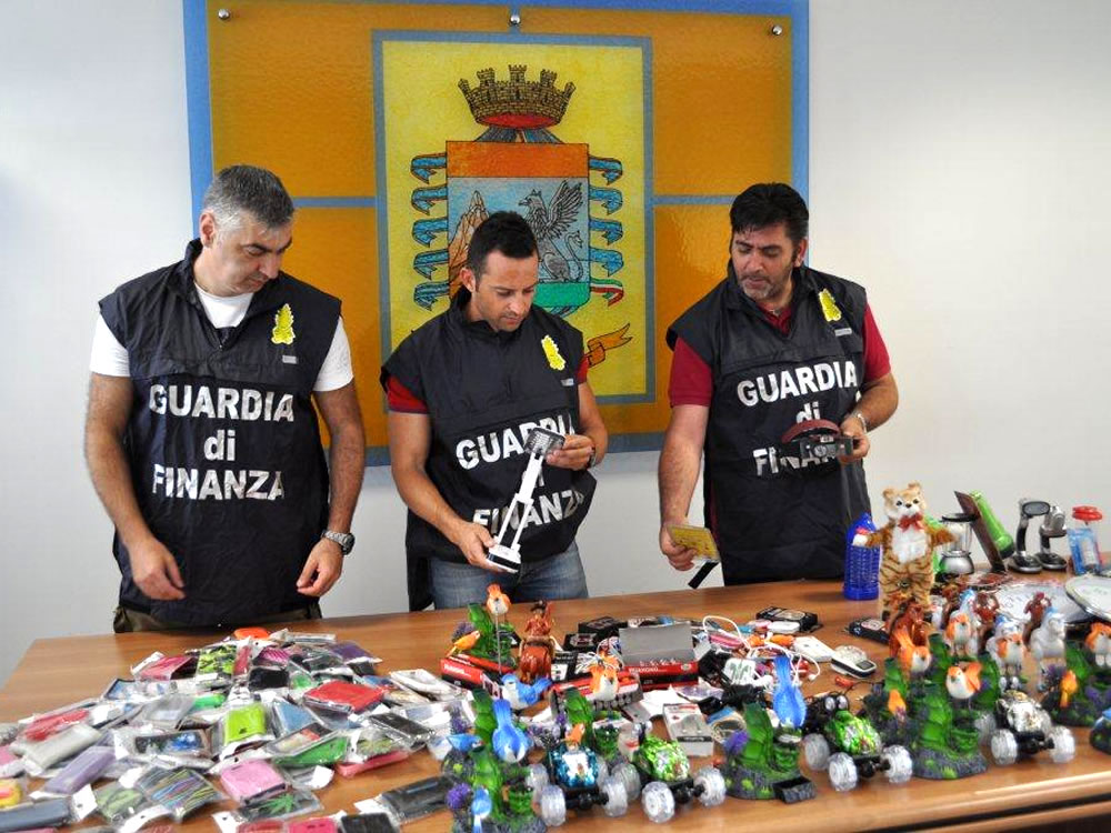 GdF: sequestrati oltre 1.000 prodotti sprovvisti del marchio CE