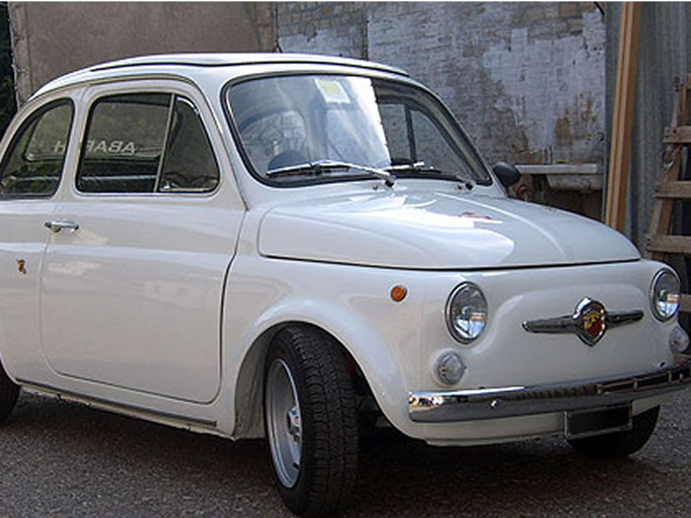 Le auto nel Lazio hanno 9 anni e valgono meno di 7.500 euro