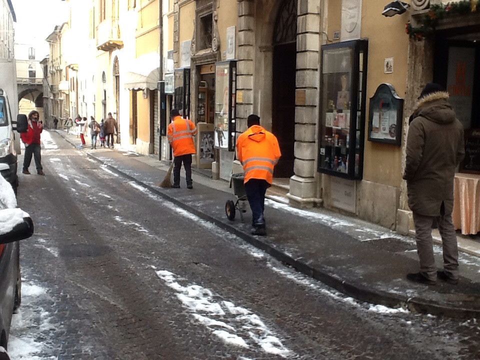 Terminati alle 13.00 gli interventi di pulizia delle strade