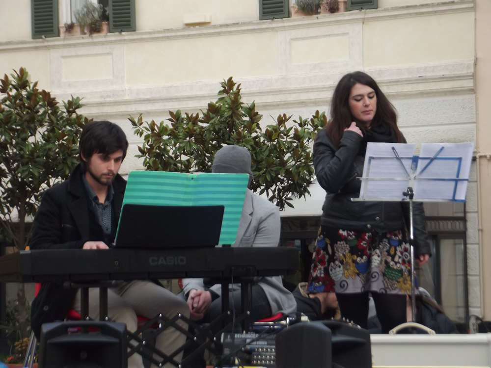 Primavera Blu e concerto dei musicisti del Conservatorio in piazza S.Rufo