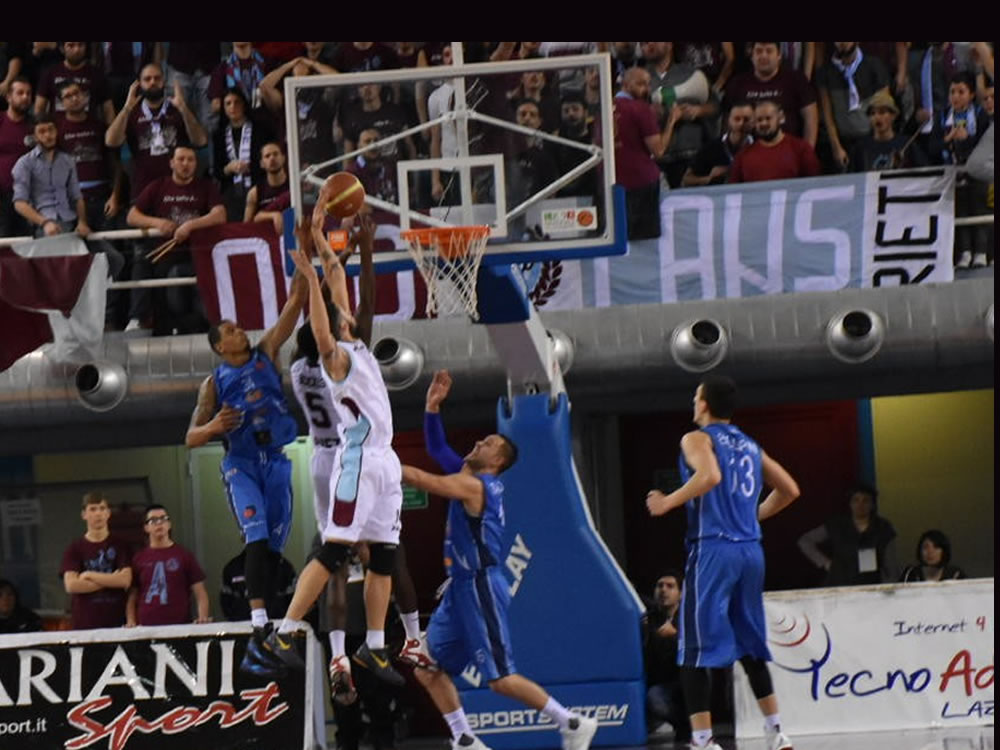 La Npc Rieti perde contro Agropoli Basket. Omaggiato Spizzichini