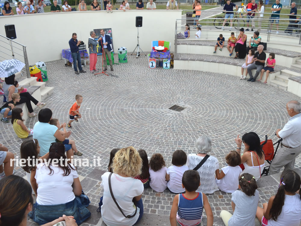 Piazza Craxi dopo 8 anni è tornata ai cittadini. Utilizzati i sampietrini del centro storico