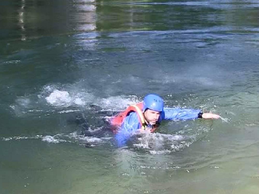 Il sindaco atleta. Simone Petrangeli fa Rafting nel fiume Velino