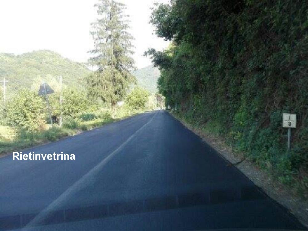 Finalmente eliminata una parte di strada gruviera a Casette. Soddisfatti a metà i residenti