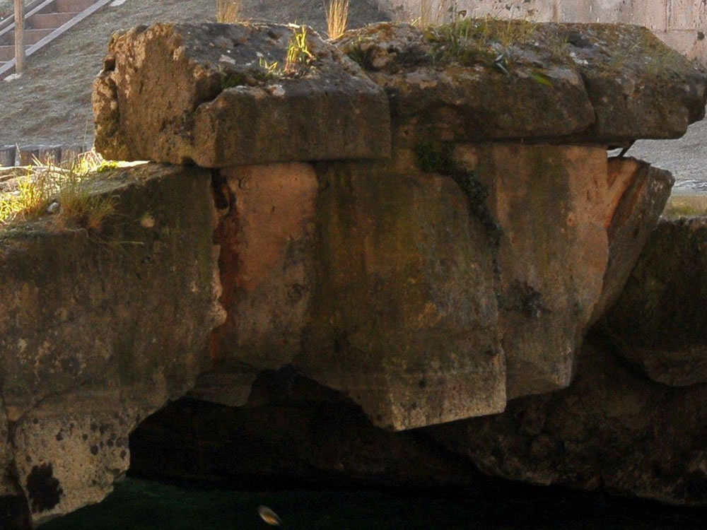 S.O.S. Ponte romano