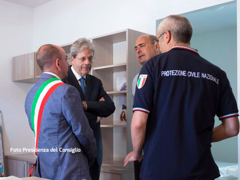 FOTO/VIDEO – Gentiloni ad Accumoli per verificare avanzamento lavori SAE