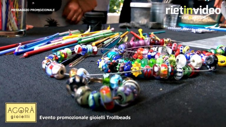 Da Agorà in molti hanno realizzato il proprio gioiello "Trollbeads" – VIDEO