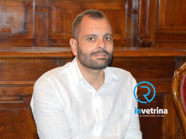 ‘Un Comune per tutti’: “Il sindaco Calisse ci dica perchè ha revocato alla Fleet Support il permesso di costruire campi sportivi?”