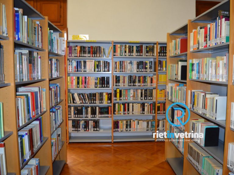 La Biblioteca Paroniana chiusa dalle ore 14 di lunedì 22 dicembre