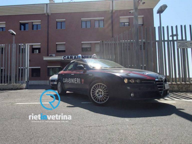 Finge di vendere due biglietti per un concerto, denunciata 47enne padovana