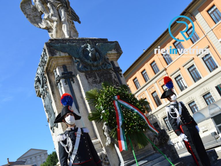 Domenica 2 giugno deposizione corona di alloro sul Monumento ai  Caduti di piazza Mazzini