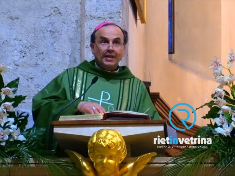 Conclusione della liturgia eucaristica senza la Processione