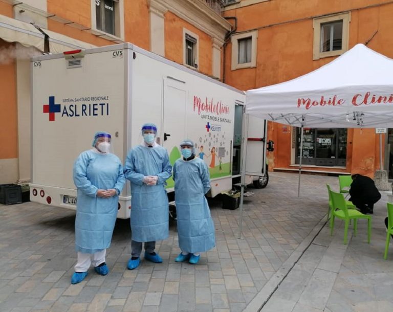 In piazzale Mercatanti a Rieti il 15 gennaio vaccinazioni contro virus Covid e influenza