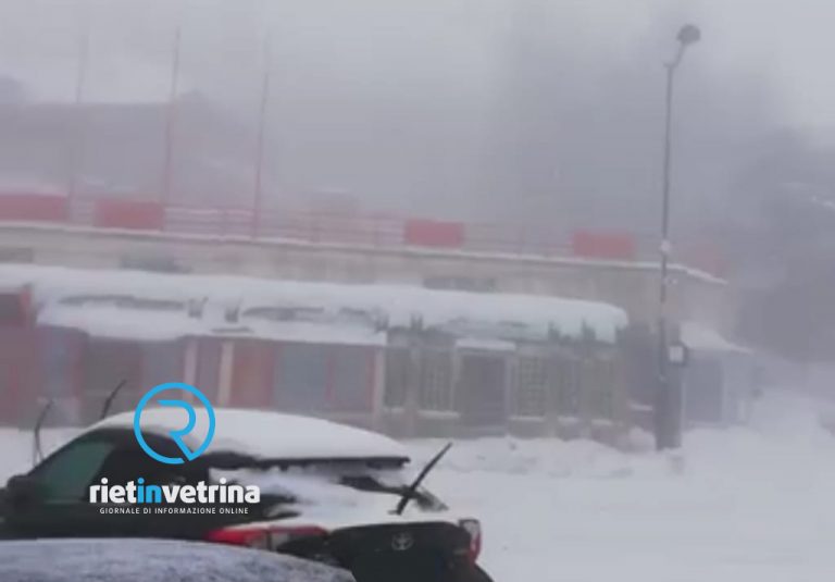 Torna a nevicare intensamente sul Monte Terminillo. Aperta la mezza Togo