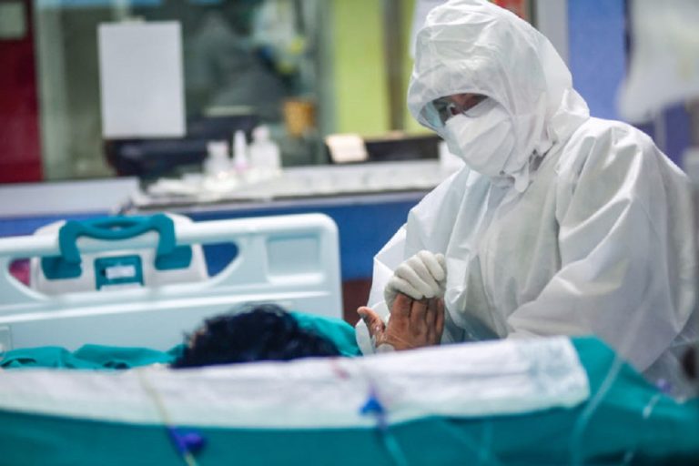 Long Covid nei sanitari, COINA: “20mila invisibili. Chiediamo riconoscimento come malattia professionale”