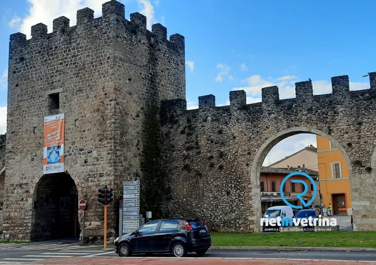 Piazza Chiesa del Suffragio a Porta D’Arce: iniziati gli interventi su mura e torre
