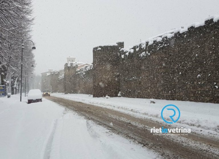 Arriva la neve anche a Rieti città: scattata l’allerta meteo