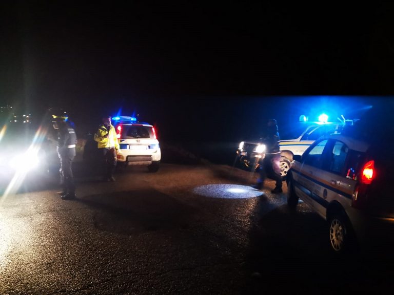 Voragine in via Settecamini, strada interdetta al traffico dal civico 38