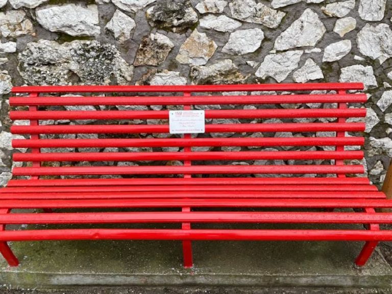 Il 30 maggio a Poggio Bustone inaugurazione Panchina Rossa