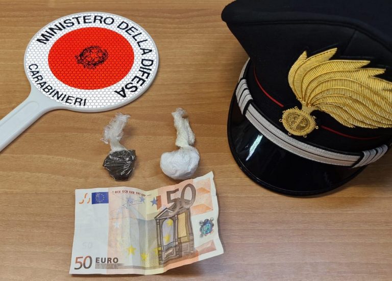 Trovato in auto ad Antrodoco con dell’hashish. Spacciatore arrestato