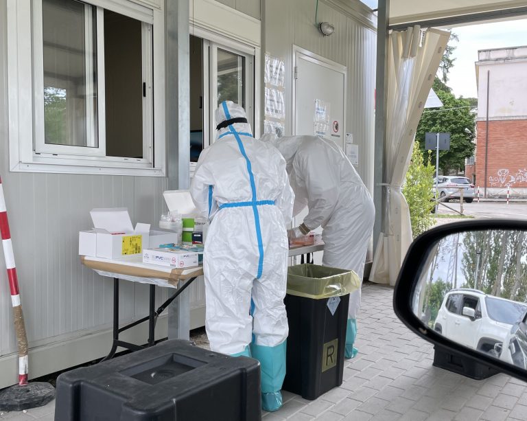 Tamponi Covid-19, rimodulazione orari rete drive-in
