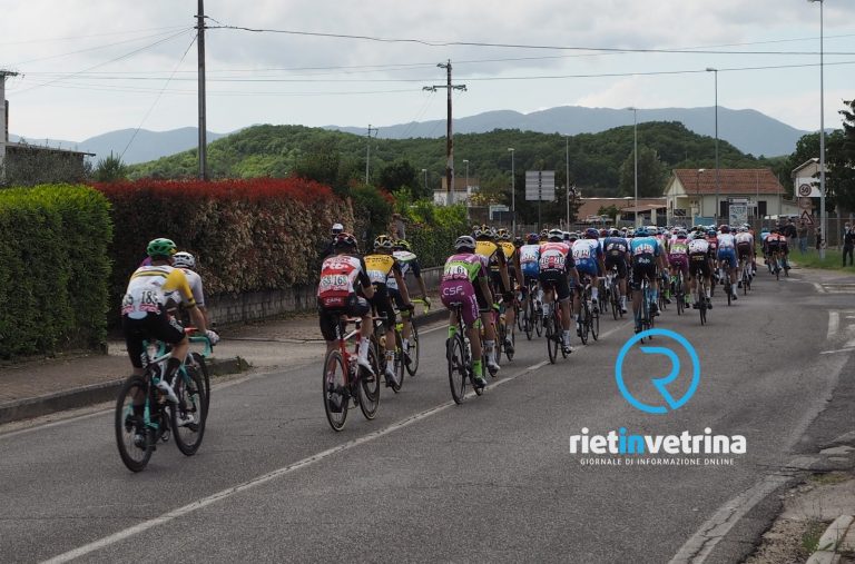 Giro d’Italia 2021, passaggio a Santa Rufina – LE FOTO