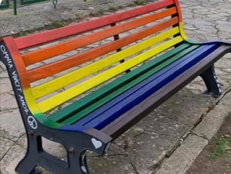 Anche Castelnuovo di Farfa dice NO all’omofobia – Oggi la prima panchina