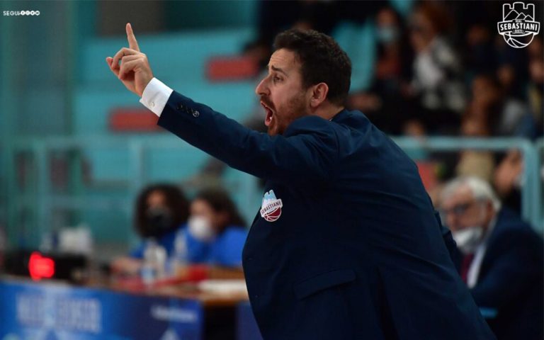 Playoff Gara 3 – La Real Sebastiani si gioca il primo match ball per qualificarsi alle semifinali