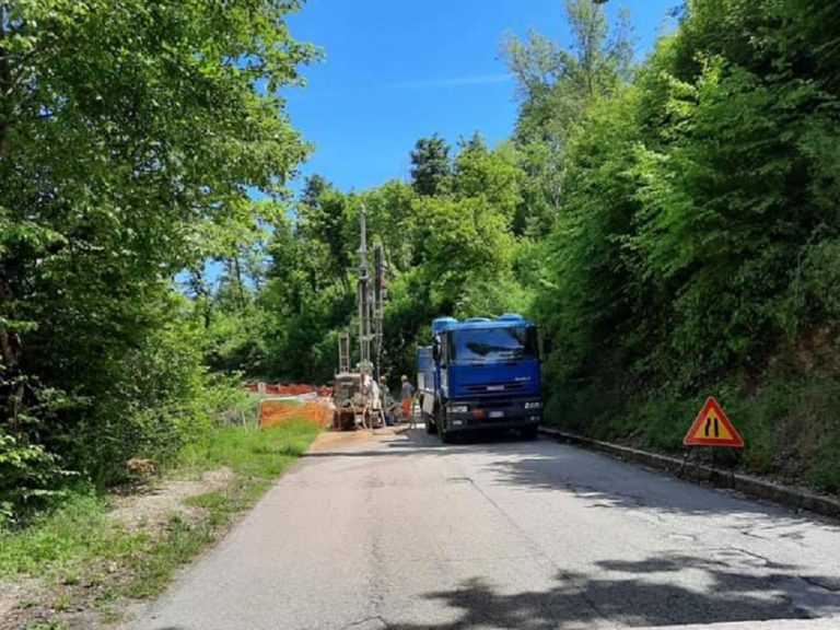 Riapre via della Foresta, Calisse: “Carreggiata ampliata in attesa di una risoluzione definitiva”