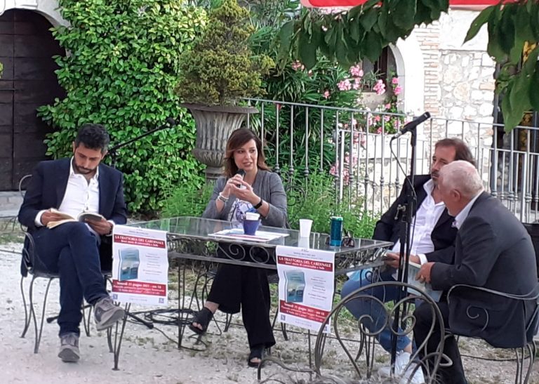Il salotto letterario del Festival della Pace di Greccio riapre i battenti con “La trattoria del Cardinale” di Sabrina Vecchi
