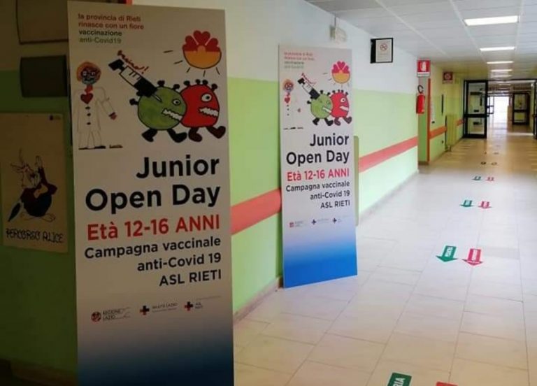 Vaccinazioni anti-Covid, domenica 6 giugno al de Lellis Junior Open Day 12-16 anni