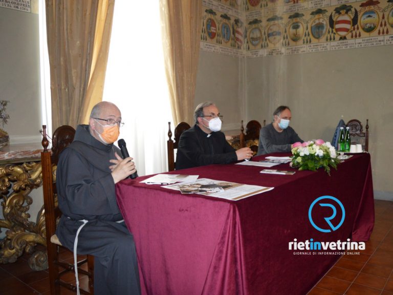Sant’Antonio va incontro alla città