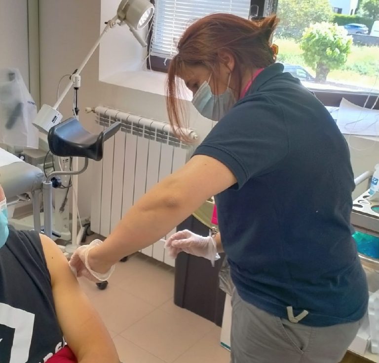 Covid Lazio 12 giugno, su oltre 27mila test 164 i nuovi casi. 953 i guariti. Nuove disposizioni per Astrazeneca