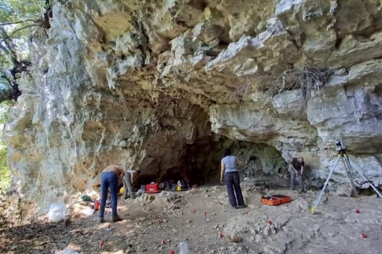 Avviato progetto di scavo e valorizzazione delle Grotte di Battifratta