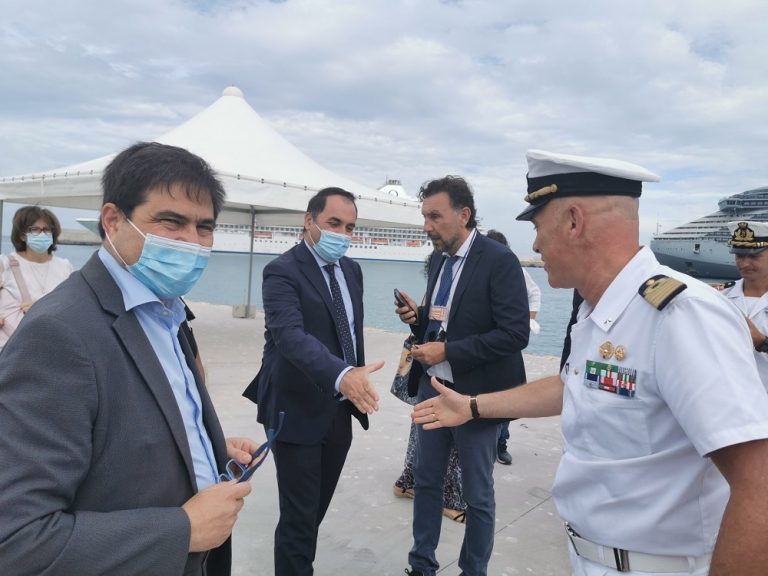 Covid Lazio, D’Amato: “Iniziate le vaccinazioni a bordo navi. È la prima volta nel Mediterraneo”