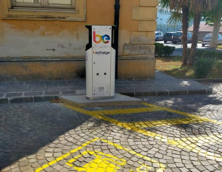 Installate e attivate a Poggio Nativo due colonnine per auto elettriche