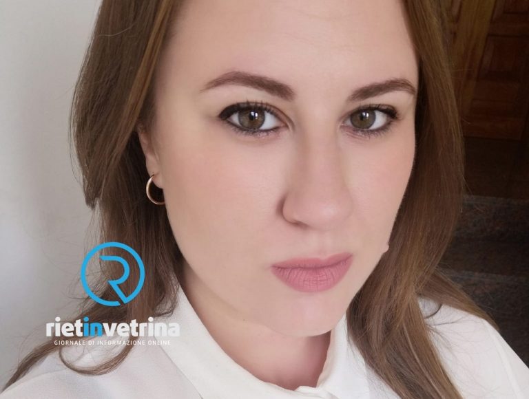 LA RUBRICA DI ANGELITA – Non riconosciamo che le donne oltre ad essere mogli e compagne sono anche professioniste in carriera
