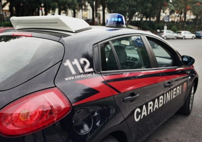 Aggredisce la ex compagna violando il divieto di avvicinamento. Arrestato dai Carabinieri
