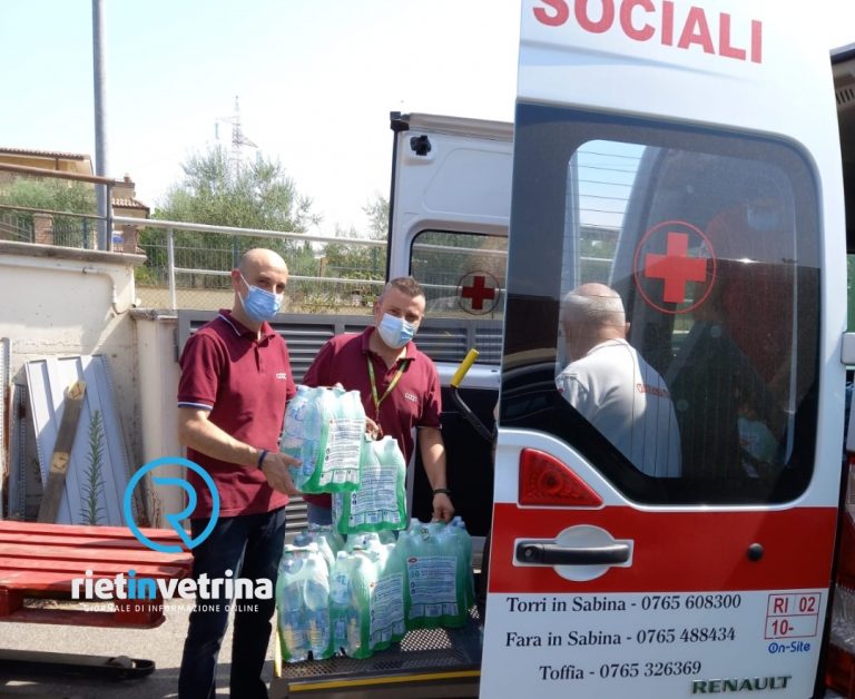 Incendi Fara in Sabina, Coop dona bottiglie di acqua ai soccorritori