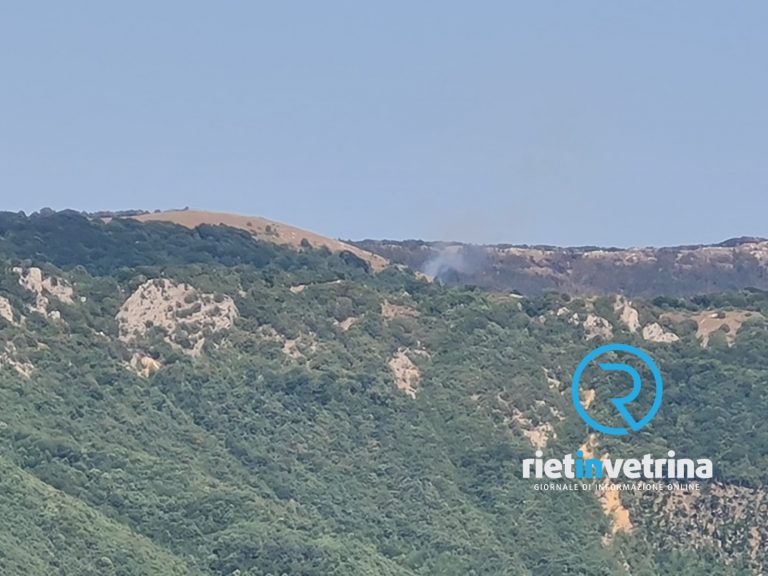 Il Monte La Serra è tornato a bruciare