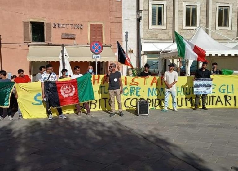 Presidio davanti alla Prefettura di Rieti per il popolo afgano