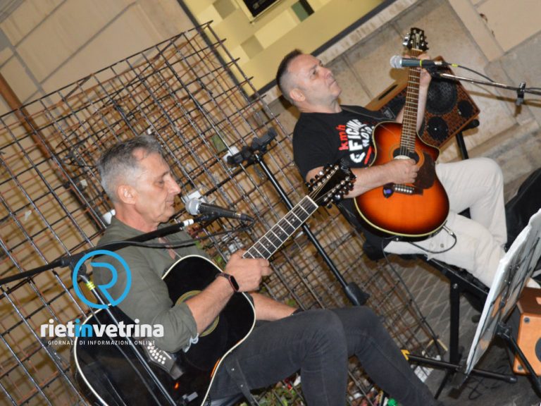 Ultimo appuntamento con “Agosto music on the road”. Venerdì 27 serata U2 con “Frankie goes to gnappa”