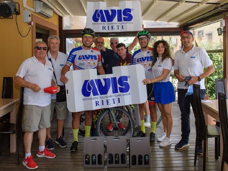 Volontari dell’Avis di Velletri in bici a Rieti per salutare i volontari Avis reatini