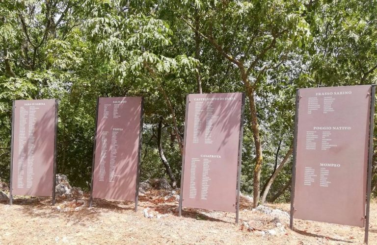 Reinstallate le lastre con i nomi dei Caduti della Prima Guerra Mondiale di Comuni mandatari del Monumento di Fara